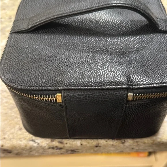 Chanel Black Leather Vanity Case - Picture 4 of 16